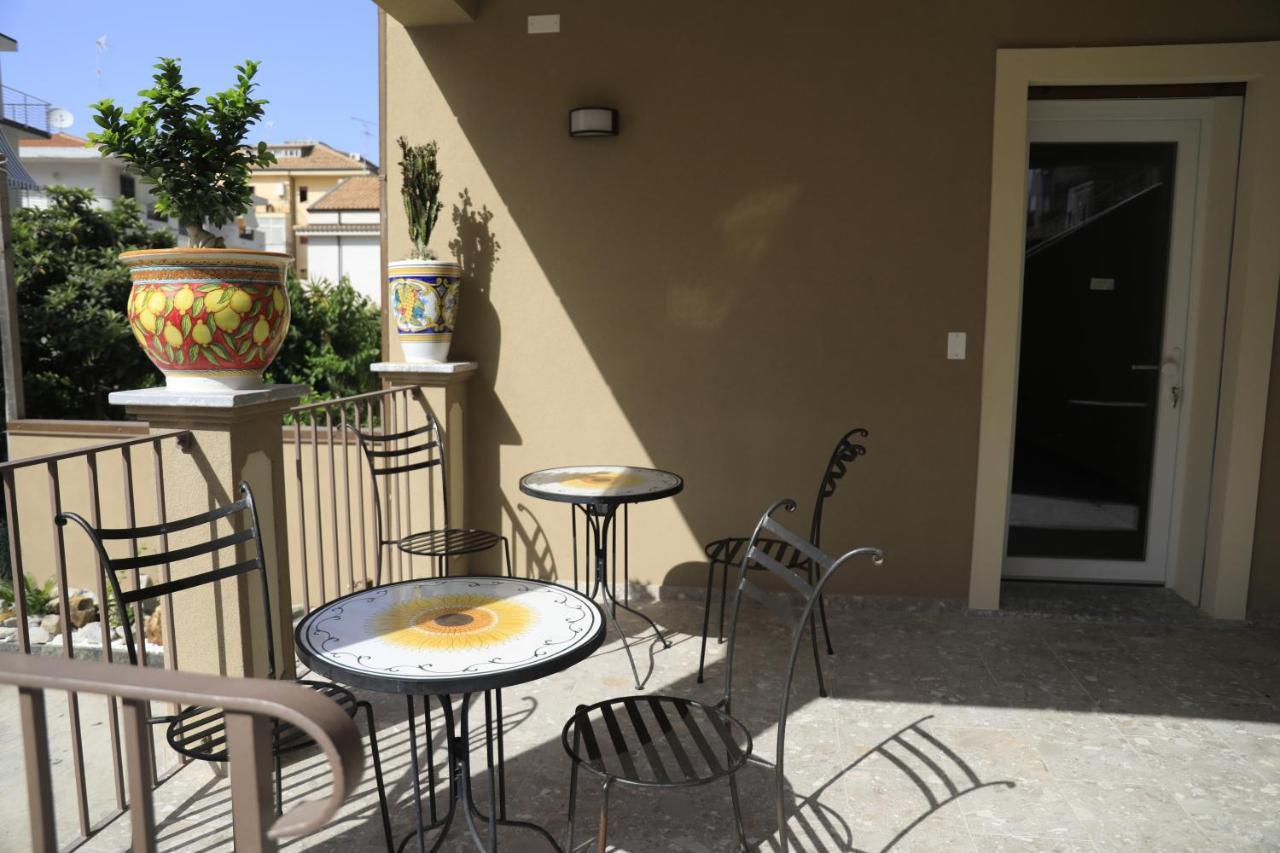 New- B&B Allison Tropea Exteriör bild
